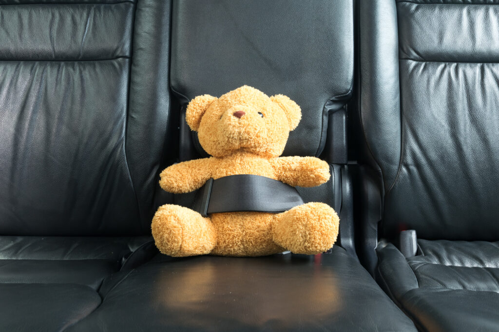 Viaggio in auto lungo con bambino piccolo: come prepararsi (e sopravvivere)