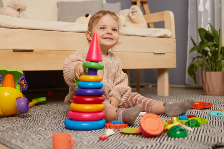 Regali per bambini: come dire basta ai parenti senza litigare